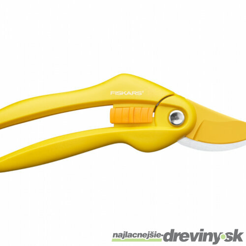 Nožnice FISKARS ŠAFRÁN P26 ručné dvojsečné 1027494